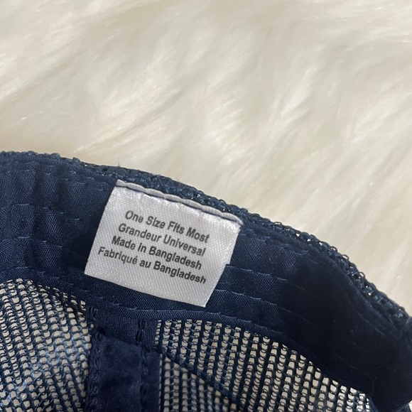 Bass Pro Shops Fishing Trucker Hat - Picture 7 of 7